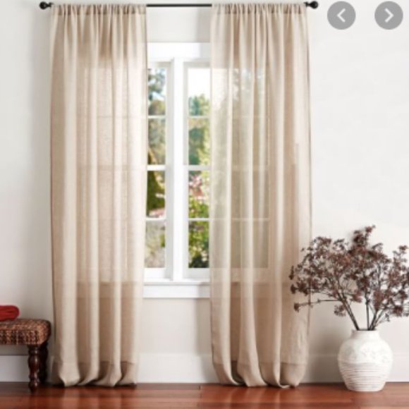 (1) Pottery Barn Panel Belgian Flax Linen Poletop
